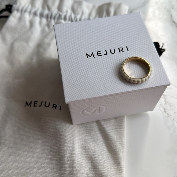 Mejuri Jewelry - Mejuri Charlotte Slim Ring Size 8.5 NIB with dust bag.